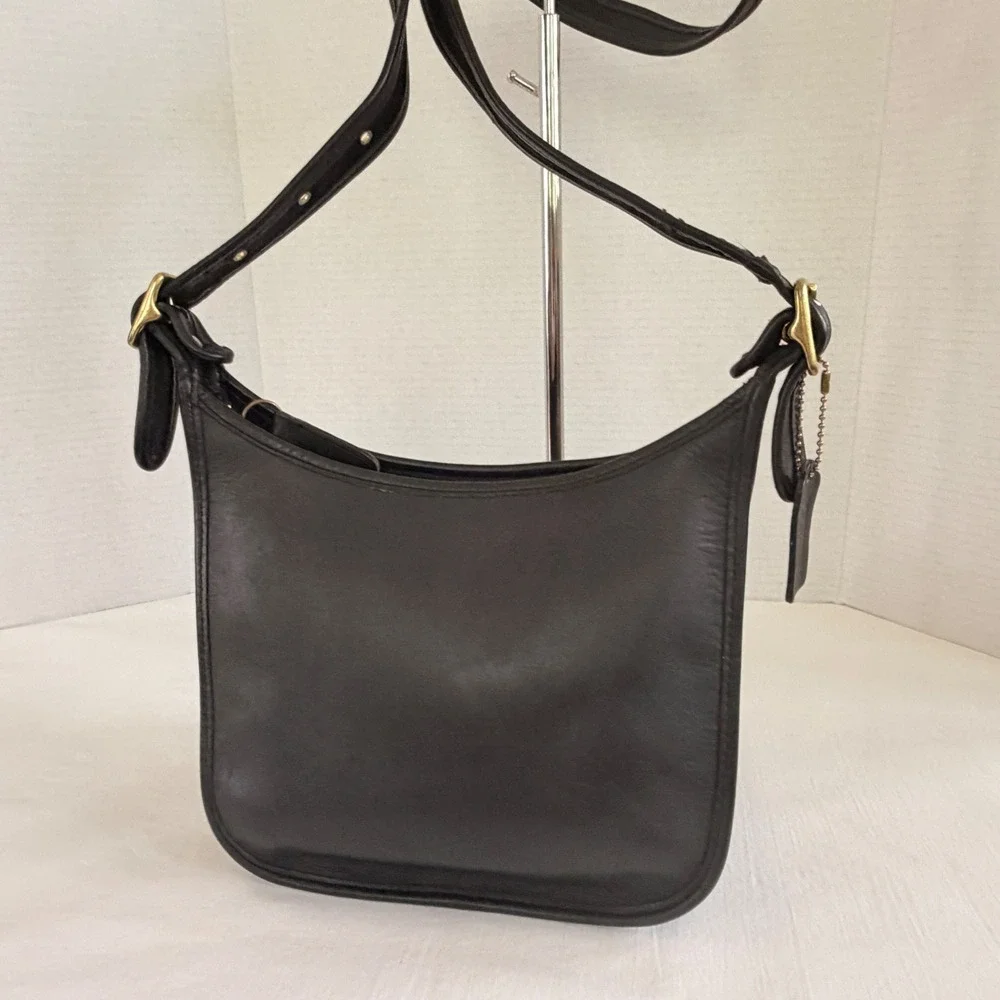 Coach 9950 Janice's Legacy Shoulder Hobo Bag Black Excellent USA VintageLeather